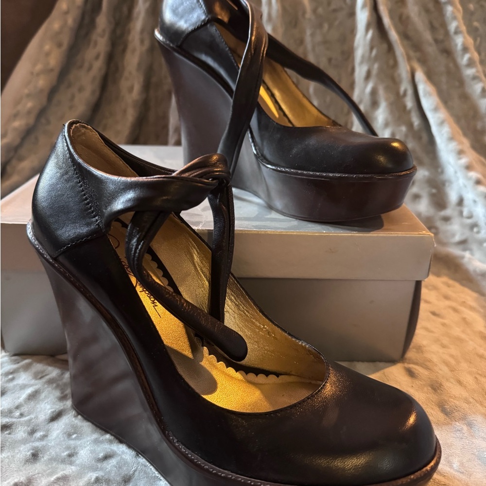 Jessica Simpson Black Leather Wedges